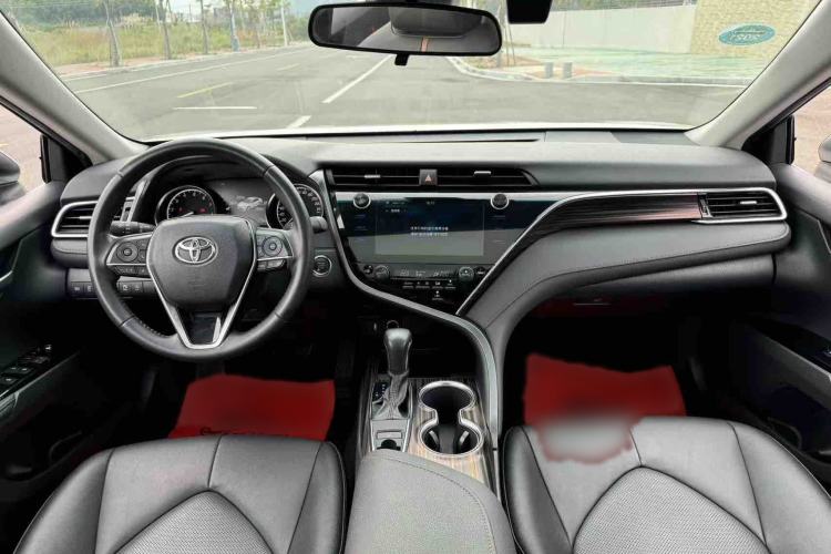 Used Toyota Camry 2019 Revised Version 2.0G Luxury Edition
