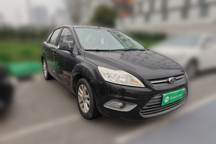 Used Ford Focus 2013 Sedan Classic 1.8L Manual Base Model
