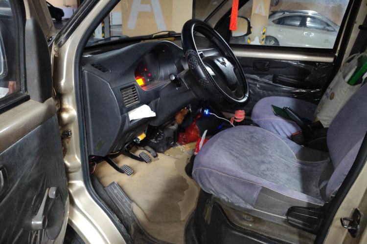 Used Wuling Rongguang 2011 1.2L Base Version