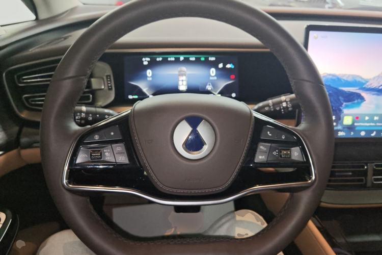 Used Denza D9 2024 DM-i 1050 Luxury Model