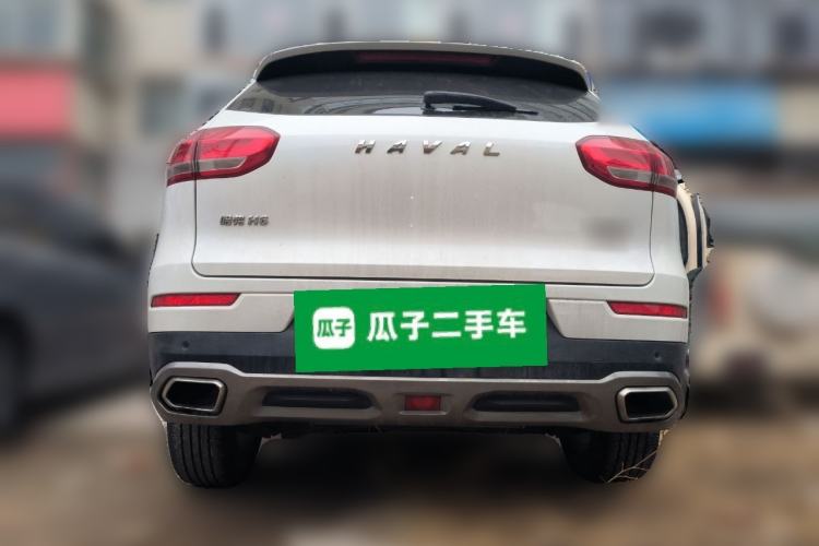 Used Haval H6 2017 Red Label 2.0T Automatic Two-Wheel Drive ZhiShang Model