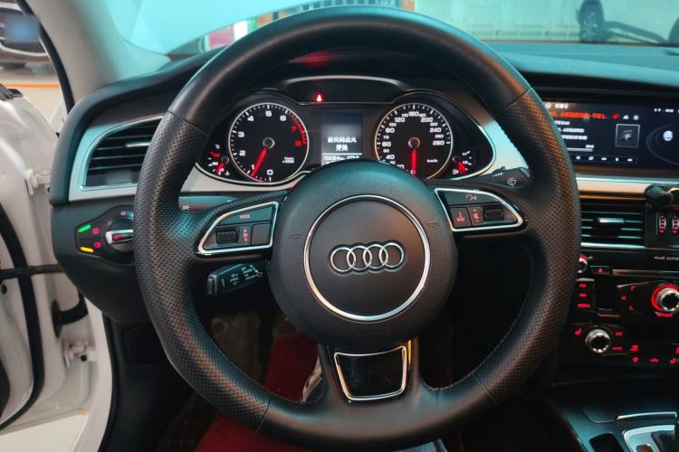 Used Audi A4L 2016 35 TFSI Collection Edition S line Comfort Model
