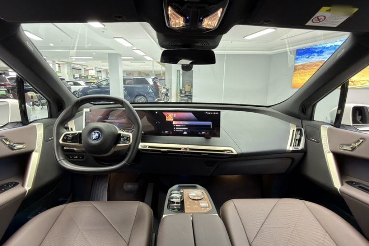 Used BMW iX 2022 xDrive40