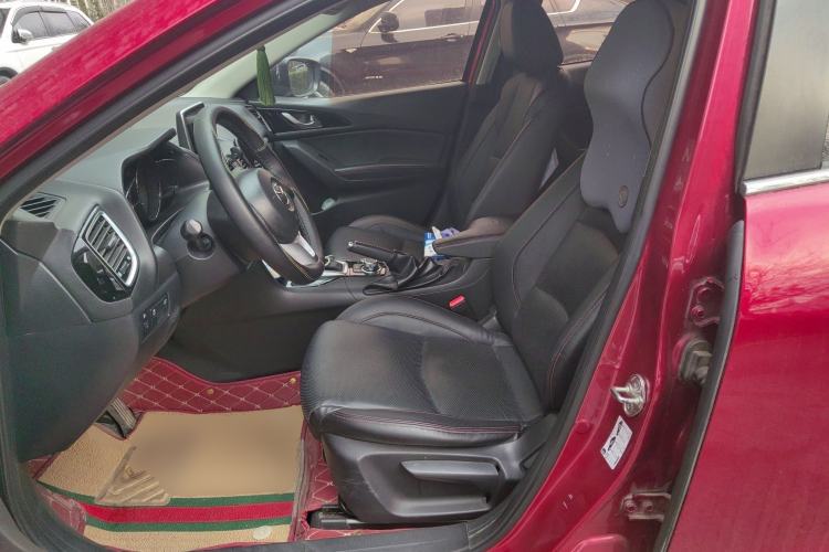 Used Mazda 3 Axela 2014 Sedan 1.5L Automatic Prestige Model