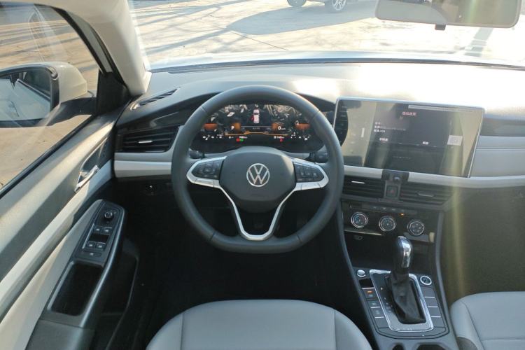 Used Volkswagen Bora 2025 Facelifted 200TSI DSG Yuexing Navigation Edition