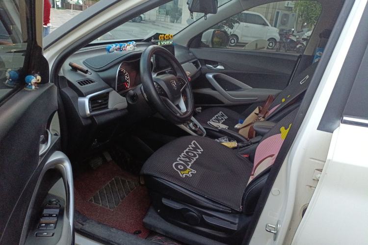 Used Baojun 510 2017 1.5L Automatic Fashion Model Driver Seat