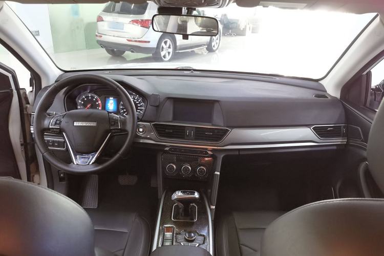 Used Haval H6 2018 Sport Edition 1.5T Automatic Two-Wheel Drive Prestige Model China V Standard