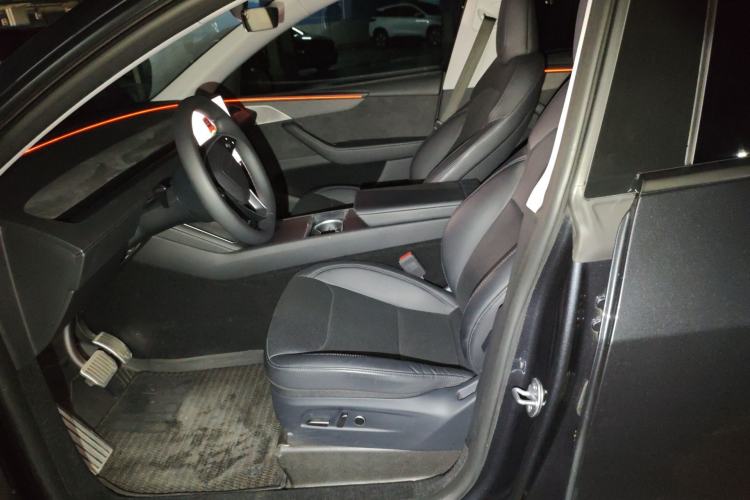 Used Tesla Model Y 2025 Long-Range All-Wheel Drive First Edition
