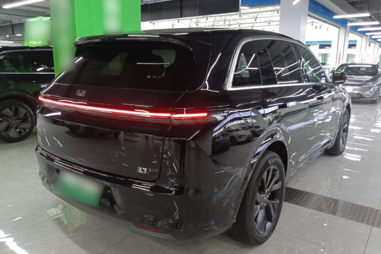 Used Li Auto L7 2023 Air model
