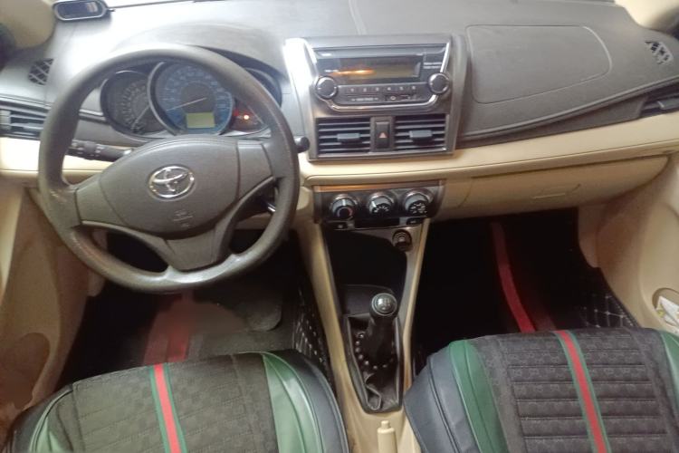 Used Toyota YARiS L Zhi Xuan 2014 1.3E Manual Charm Edition Interior 2