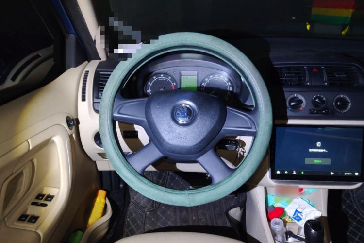 Used Skoda Fabia 2014 1.4L Automatic Crystal Edition Steering Wheel