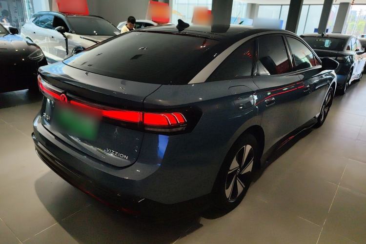 Used Volkswagen ID.7 VIZZION 2024 AIR model