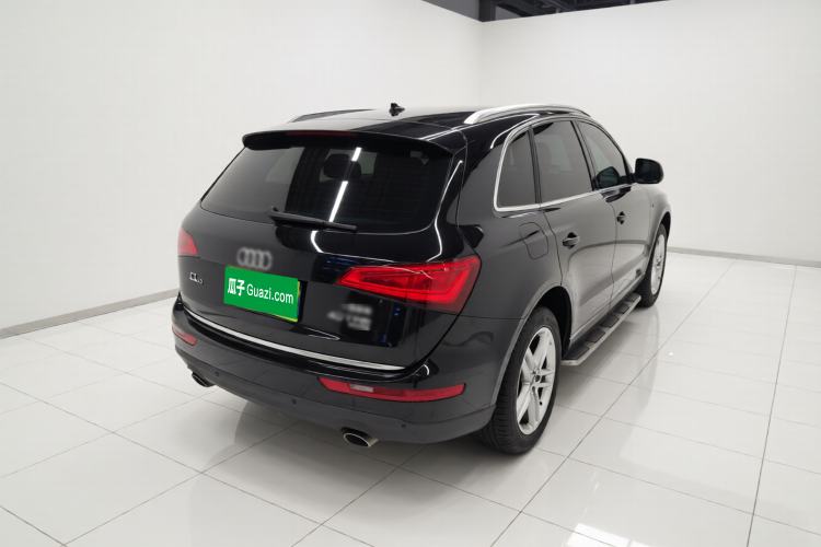 Used Audi Q5 2017 Plus 40 TFSI Technology Model

