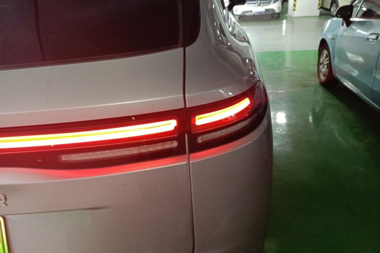 Used Leapmotor C16 2024 Range-Extended 200 Luxury Edition
