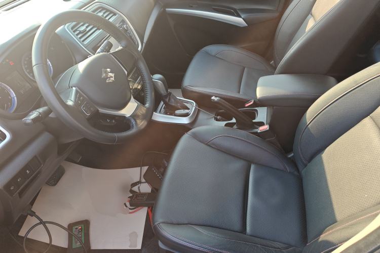 Used Suzuki S-Cross 2014 1.6L CVT Two-Wheel Drive Elite Version
