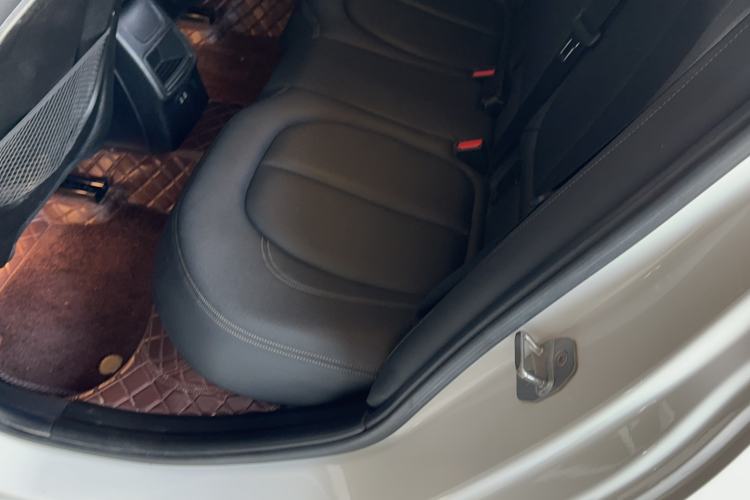 Used BMW 1 Series 2020 120i M Sport Package Interior 9