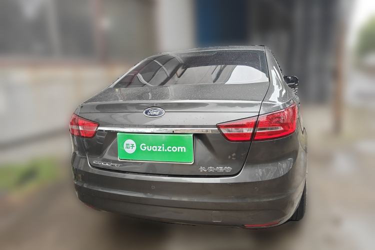 Used Ford Escort 2015 1.5L Automatic Fashion Model
