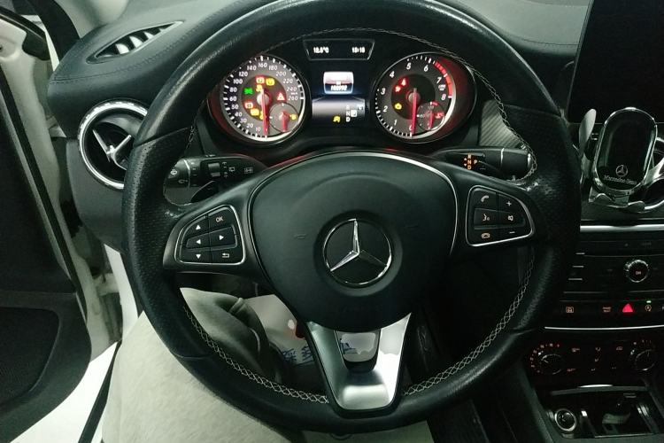 Used Mercedes-Benz GLA 2016 GLA 220 4MATIC Fashion Edition