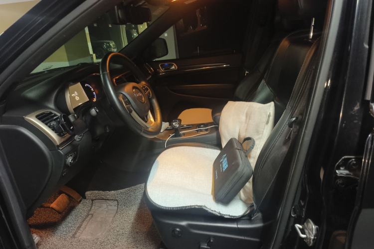 Used Jeep Grand Cherokee 2014 3.6L Elite Navigation Edition
