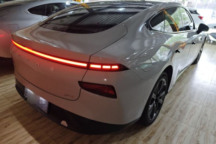 Used XPeng P7 2022 625E Rear Right 45 Deg