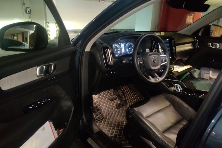 Used Volvo XC40 2022 T4 Four-Wheel Drive Smart & Luxurious Edition
