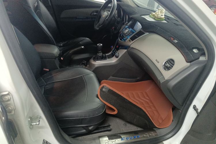 Used Chevrolet Cruze 2014 1.6L SL Millionth Anniversary Edition MT
