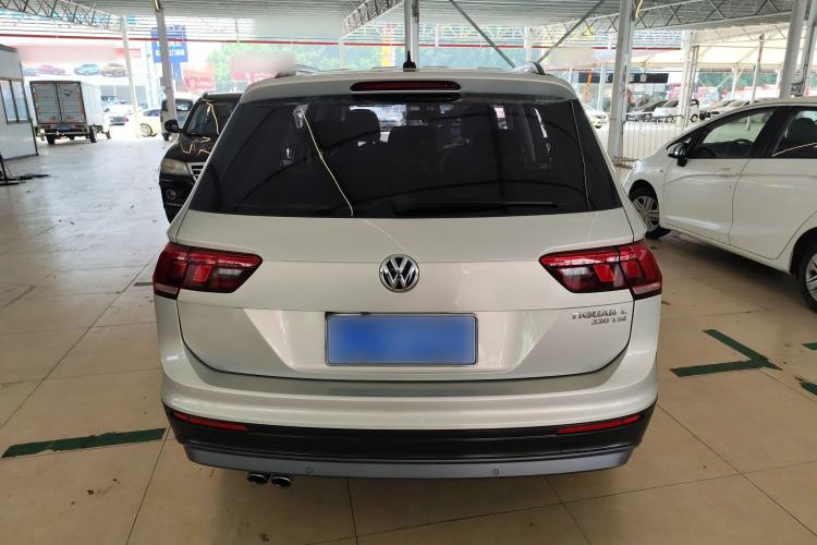 Used Volkswagen Tiguan L 2019 330TSI Automatic Two-Wheel Drive Luxury Edition China V Standard Rear