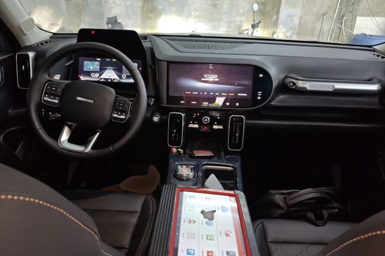 Used Haval DARGO 2024 1.5T DCT Border Collie Edition Center Console