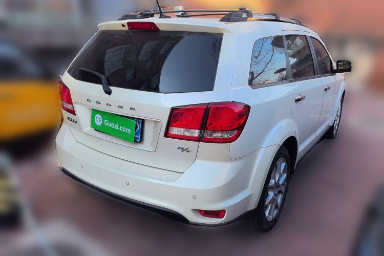 Used Dodge Journey 2013 2.4L Two-Wheel Drive Luxury Version