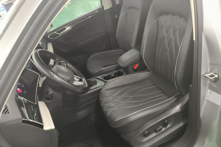 Used Volkswagen Tiguan L 2022 330TSI Automatic Two-Wheel Drive Smart Edition