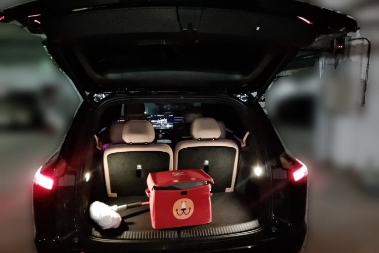 Used ONVO Luxeed L90 2025 Model—Max Six-Seater Version