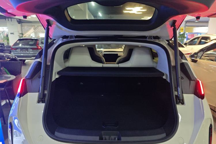 Used Zeekr X 2025 Four-Seater Rear-Drive Cube Version Trunk