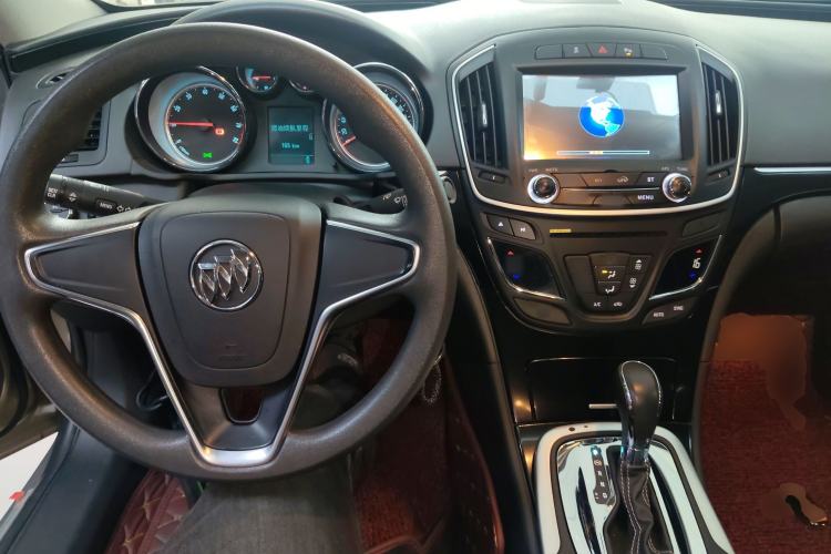 Used Buick Regal 2015 1.6T Leading Technology Model Center Console