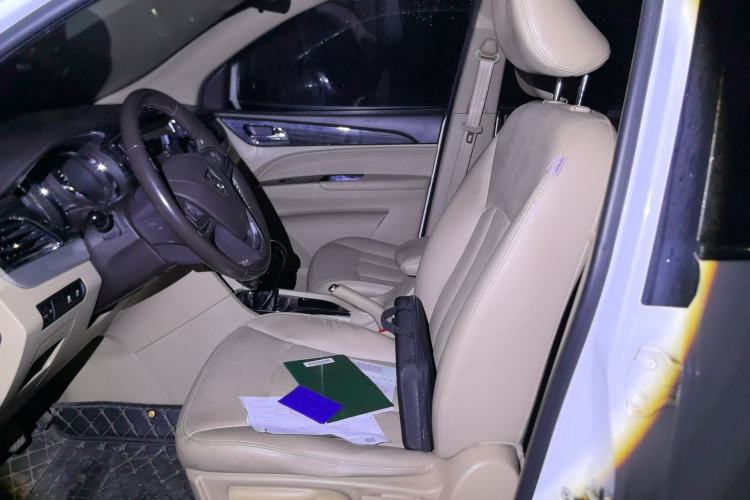 Used Baojun 730 2016 1.5T Manual Luxury Edition 7 Seats
