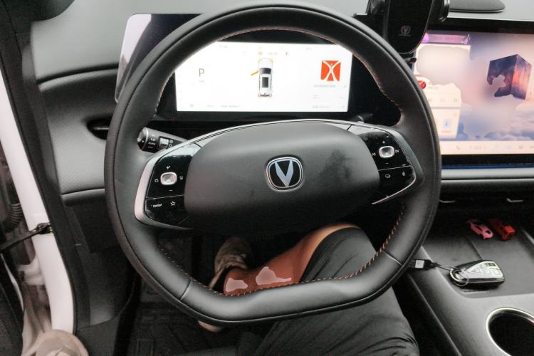 Used CHANGAN CS75 PLUS 2025 4th Generation UItra 2.0T New Blue Whale Smart Intelligent Powertrain Version Steering Wheel