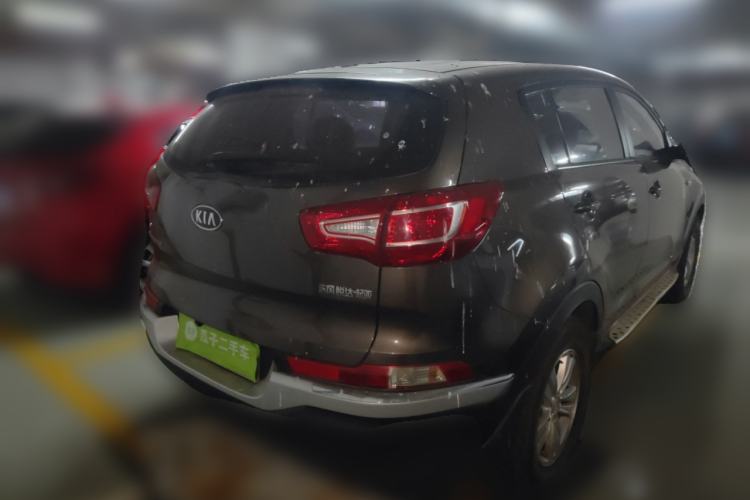Used Kia Sportage R 2012 2.0L Manual Two-Wheel Drive GL Trim
