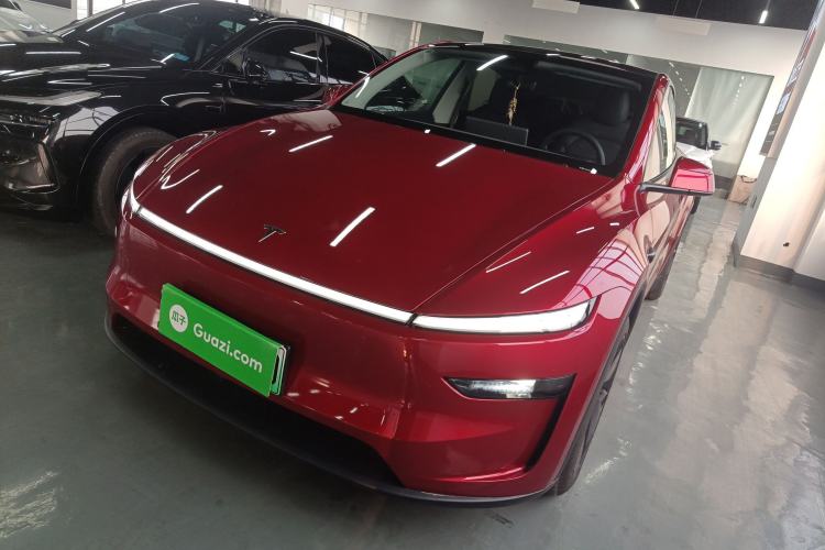 Used Tesla Model Y 2025 Rear-Wheel-Drive Version