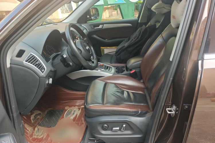 Used Audi Q5 2017 Plus 40 TFSI Technology Model
