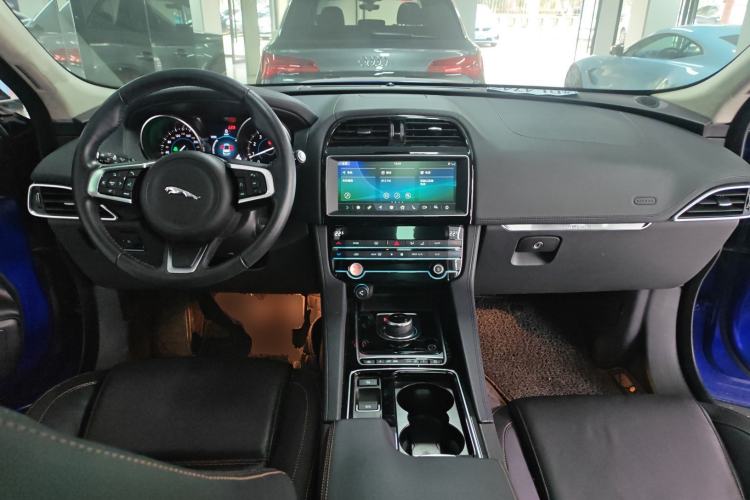 Used Jaguar F-PACE 2019 2.0T Four-Wheel Drive Urban Luxury Edition