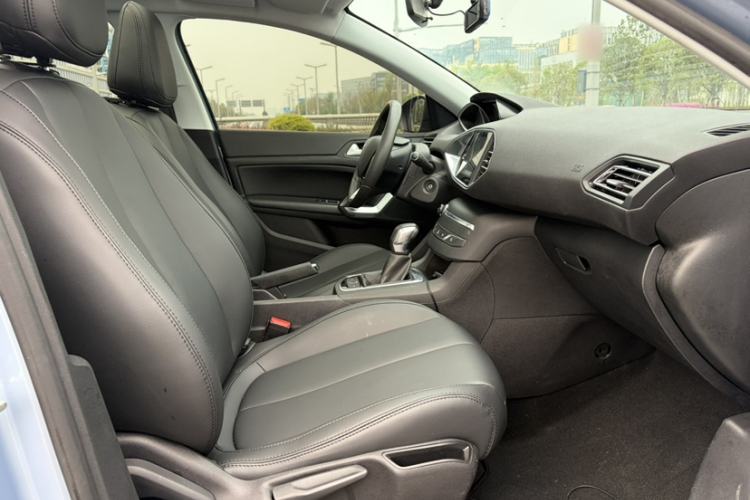 Used Peugeot 308S 2015 1.2T Automatic Jingchi Edition Right Front Seat