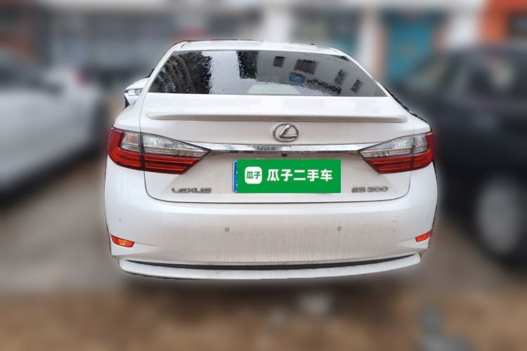 Used Lexus ES 2016 200 Midnight Special Limited Edition
