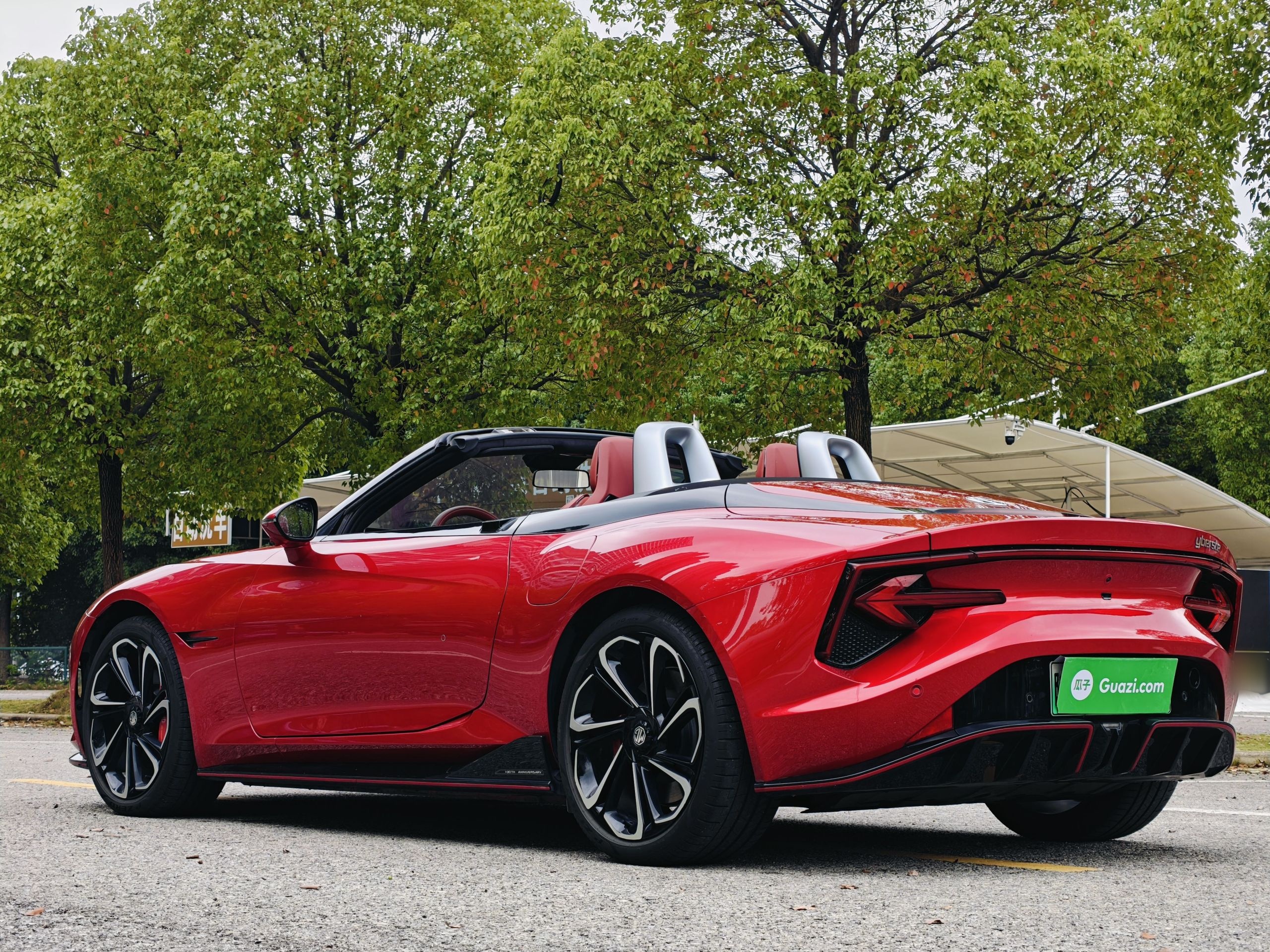 MG Cyberster 2024 520 km Legendary All-Wheel-Drive Version — снимка 15