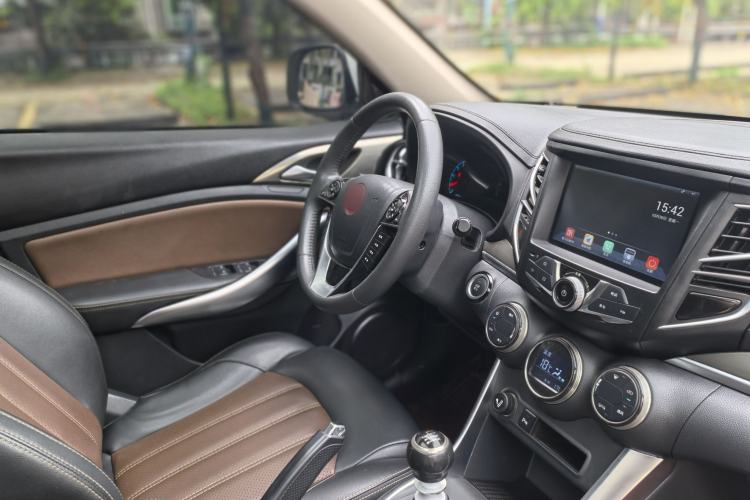 Used BYD Song 2017 Gaishi Upgrade Edition 1.5TI Manual Elite Model