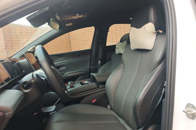 Used BYD Qin L 2025 DM-i Smart Drive 80KM Superior Model