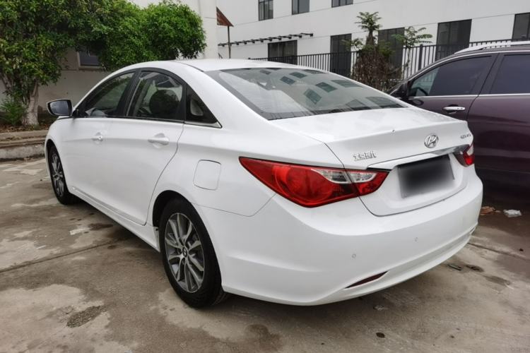 Used Hyundai Sonata 2015 Classic 2.0L Automatic Leading Edition Rear Left 45 Deg
