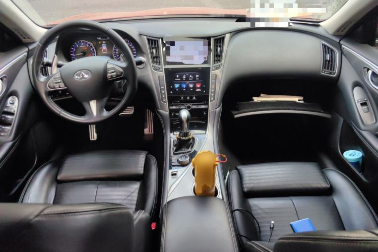 Used Infiniti Q50L 2015 2.0T Sport Edition Center Console