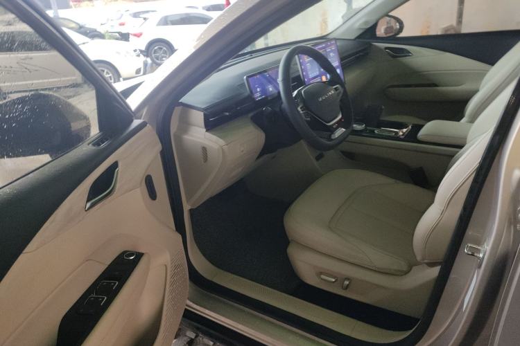 Used Wuling Xingguang 2024 Co-Creation Edition 510 Advanced Model
