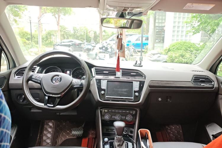 Used Volkswagen Tiguan L 2017 380TSI Automatic All-Wheel-Drive Flagship Edition