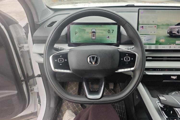 Used CHANGAN CS75 PLUS 2026 Model, Smart Champion Edition 1.5T New Blue Whale Smart Navigation Version
