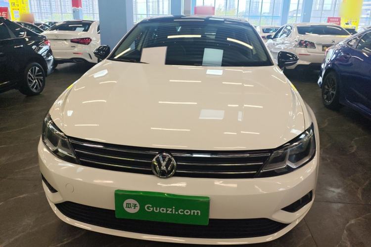 Used Volkswagen Lamando 2018 230TSI DSG Fashion Edition Front